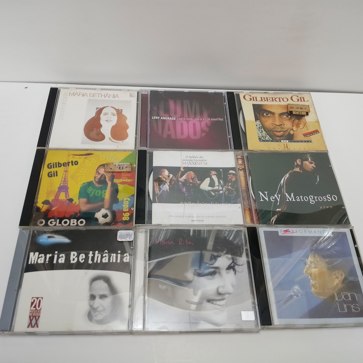 LOTE COM 10 CDS MPB INCLUINDO MARIA RITA, GILBERTO GIL, NEY MATOGROSSO, ENTRE OUTROS  -  CDS COMPACT DISCS (Verifique com atenção as imagens deste lote e entre em contato conosco até um dia útil antes do leilão, se ...