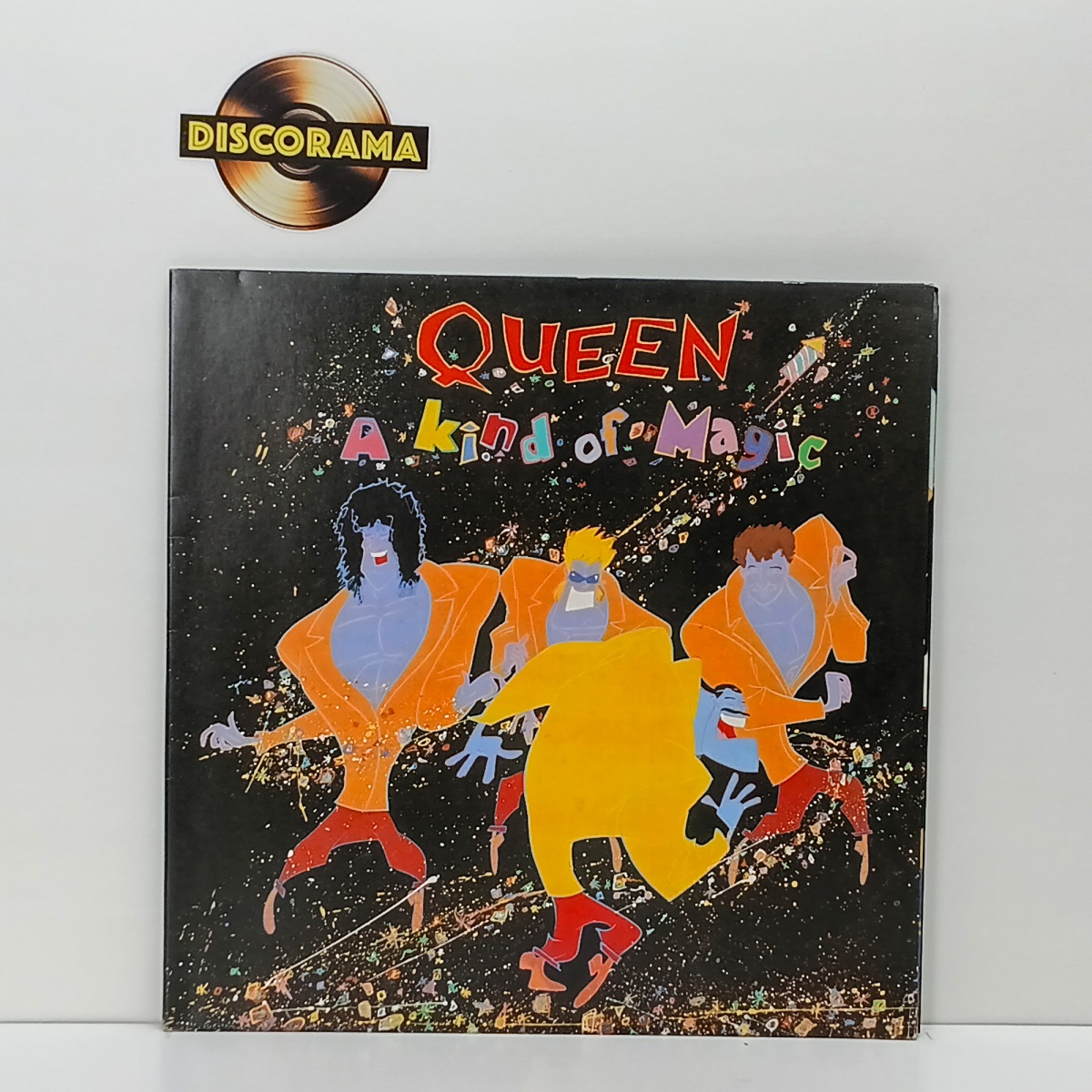 QUEEN  -  A KIND OF MAGIC  -  CAPA GATEFOLD  -  POSSUI ENCARTE  -  ASPECTO DO DISCO: EXCELENTE  /  ASPECTO DA CAPA: EXCELENTE  -  XXXX  -  LP DISCO DE VINIL (Verifique com atenção as imagens deste lote e entre em ...