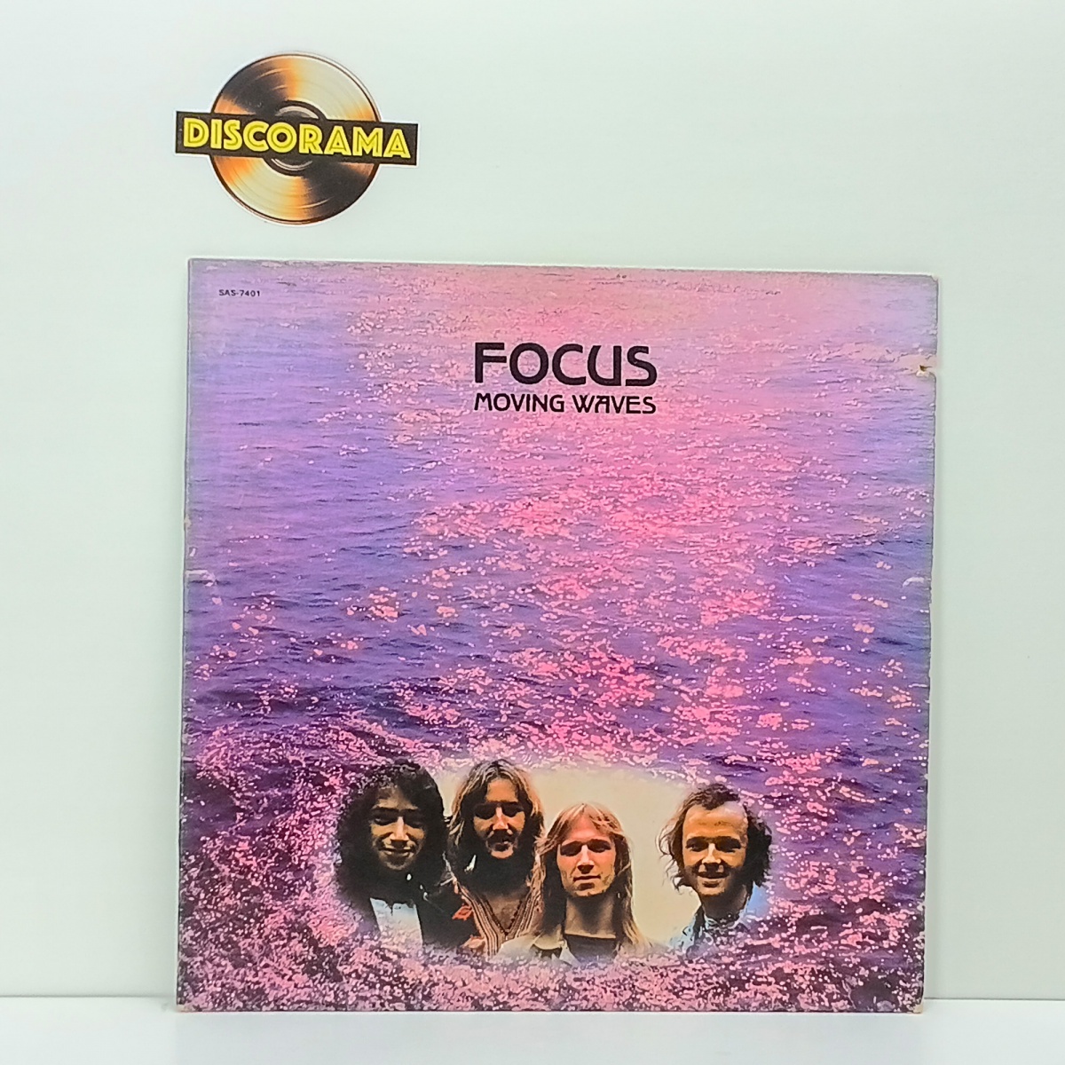 FOCUS  -  MOVING WAVES  -  IMPORTADO  -  ASPECTO DO DISCO: EXCELENTE  /  ASPECTO DA CAPA: VG+/EXCELENTE (POSSUI DISCRETA AVARIA NA ABERTURA)  -  XXXX  -  LP DISCO DE VINIL (Verifique com atenção as imagens deste lote e ...