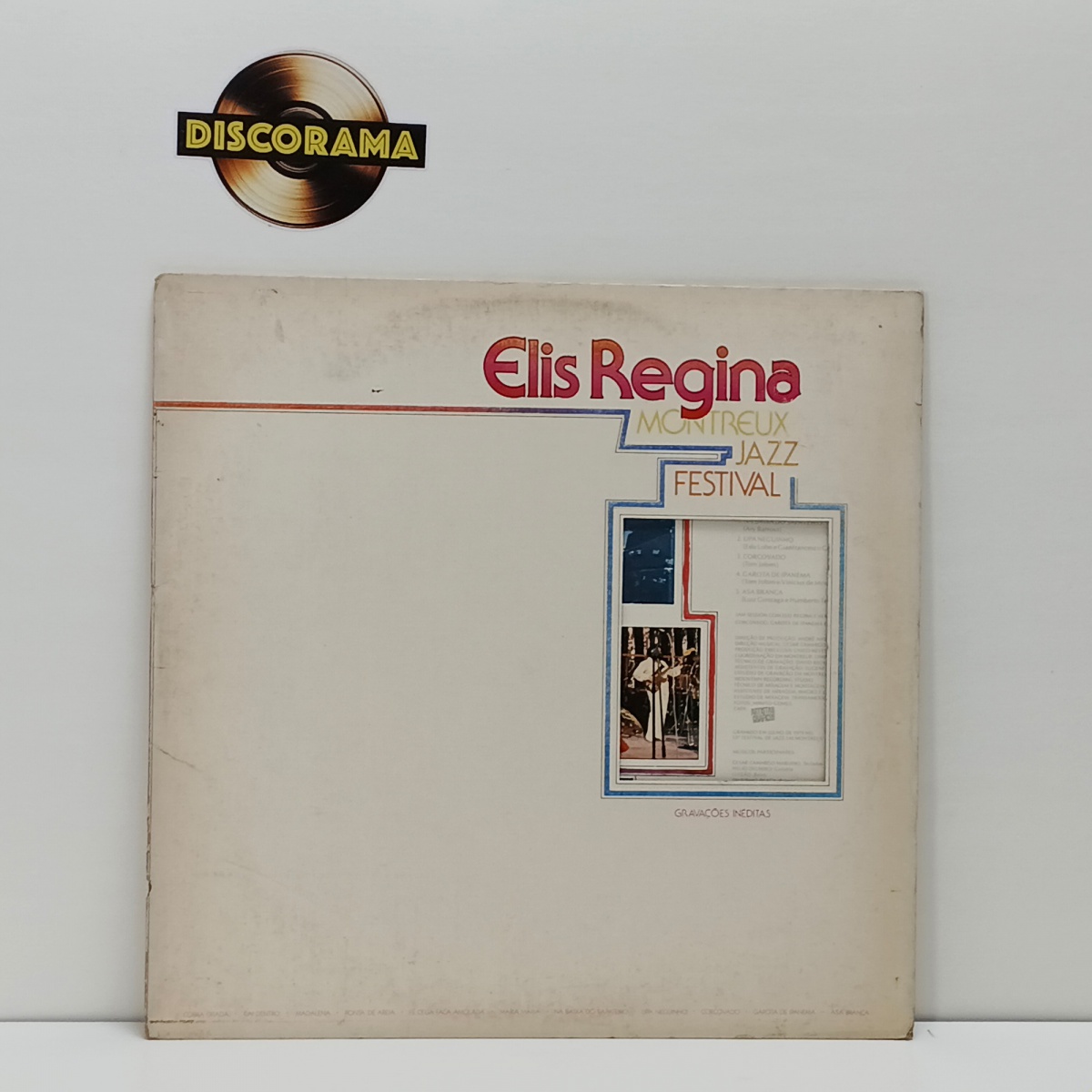 ELIS REGINA  -  MONTREUX JAZZ FESTIVAL  -  ASPECTO DO DISCO: EXCELENTE  /  ASPECTO DA CAPA: VG+ (POSSUI DISCRETÍSSIMA AVARIA NA LOMBADA)  -  1982  -  LP DISCO DE VINIL (Verifique com atenção as imagens deste lote e ...