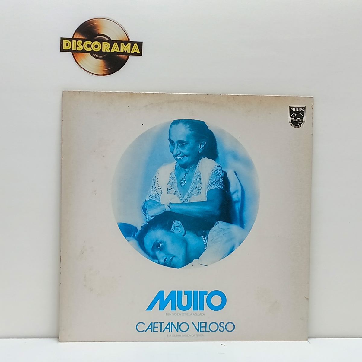CAETANO VELOSO  -  MUITO  -  ASPECTO DO DISCO: NM  /  ASPECTO DA CAPA: VG  -  1978  -  LP DISCO DE VINIL (Verifique com atenção as imagens deste lote e entre em contato conosco até um dia útil antes do leilão, se houver ...