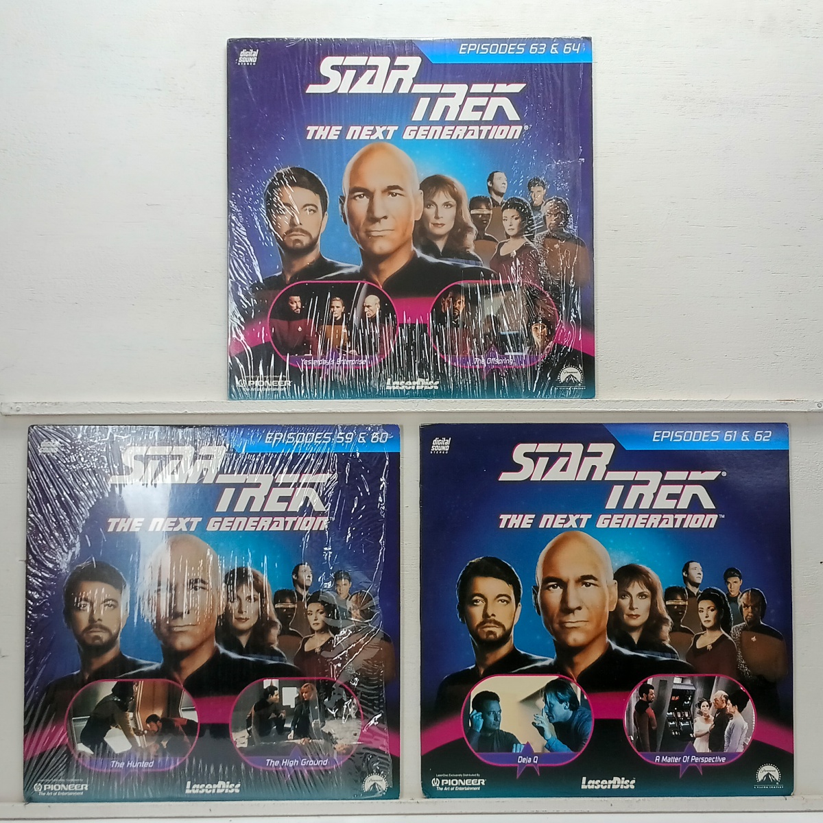 LOTE COM 3 LASERDISCS STAR TREK THE NEXT GENERATION  -  EPISÓDIOS 59, 60, 61, 62, 63, 64  -  LD LASERDISC/DISCLASER (Verifique com atenção as imagens deste lote e entre em contato conosco até um dia útil antes do ...