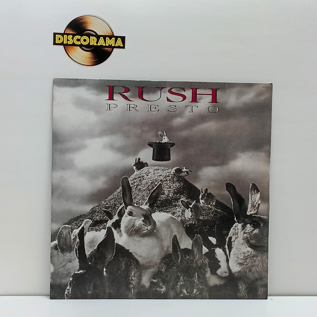 RUSH  -  PRESTO  -  POSSUI ENCARTE  -  ASPECTO DO DISCO: VG+/EXCELENTE  /  ASPECTO DA CAPA: EXCELENTE  -  1989  -  LP DISCO DE VINIL (Verifique com atenção as imagens deste lote e entre em contato conosco até um dia ...