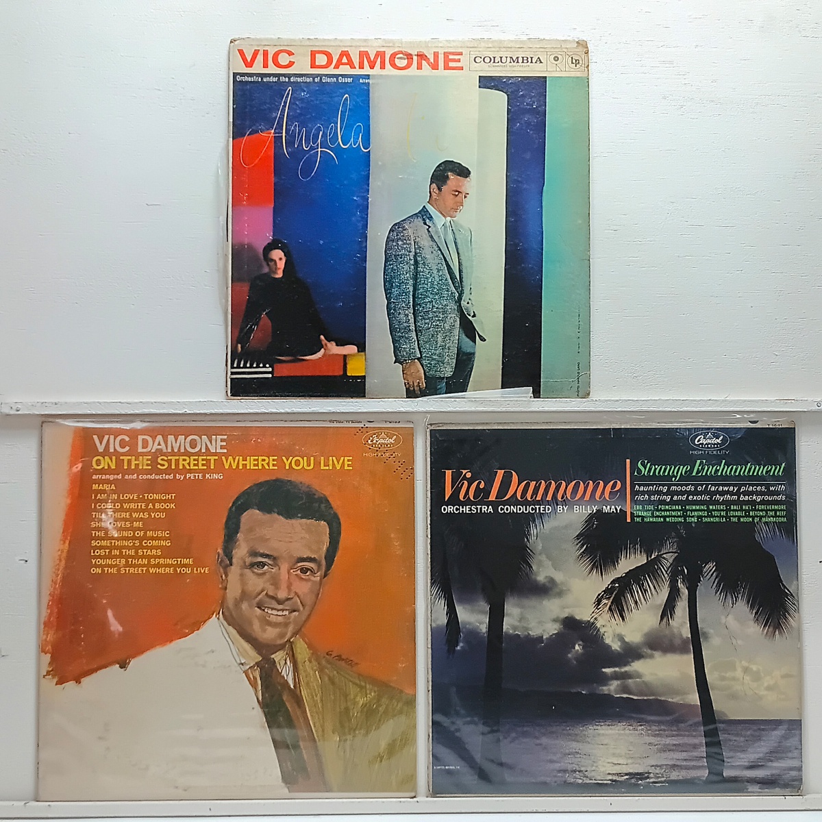 LOTE COM 3 LPS DE VIC DAMONE  -  LPS DISCOS DE VINIL (Verifique com atenção as imagens deste lote e entre em contato conosco até um dia útil antes do leilão, se houver dúvidas. Atenção: lotes de discos com mais de uma ...