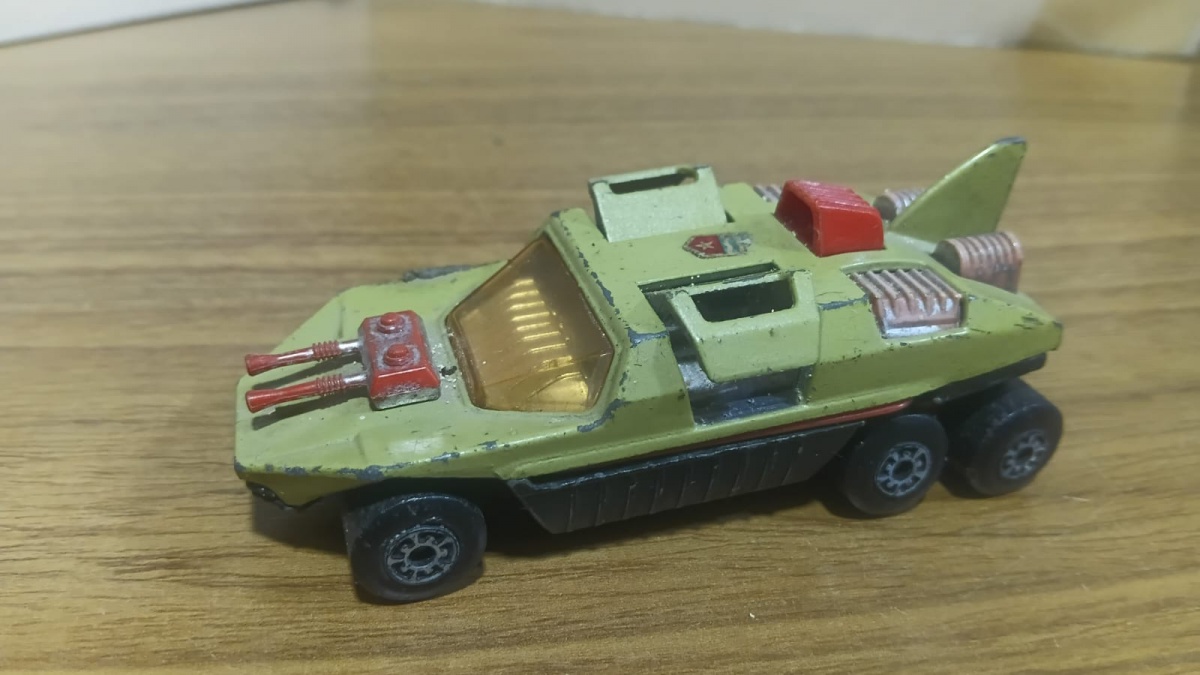 Lote composto por antigo Veículo Adventure 200 fabricado pela matchbox Lesney na Inglaterra em 1977.Se necessário solicitar mais fotos, vídeos ou perguntas para análise . Lembre-se de questionar sobre todas as dúvidas ...