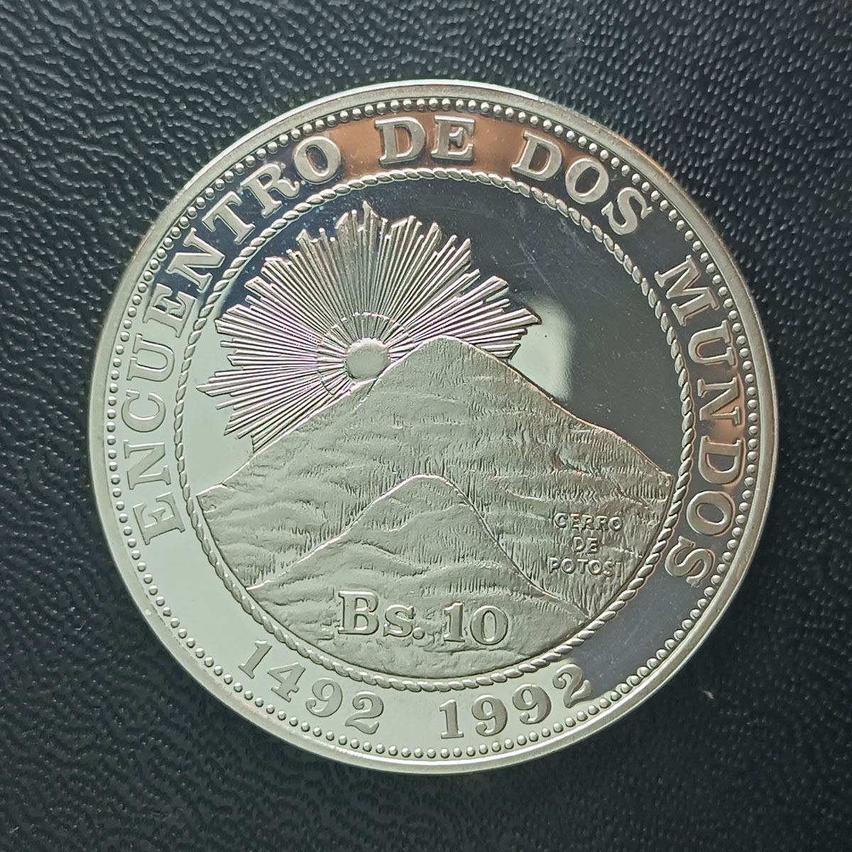 Moeda Bolívia  10 Bolívares  1991  Encontro de dois Mundos  27 Gr  40mm  Proof  P925  FC