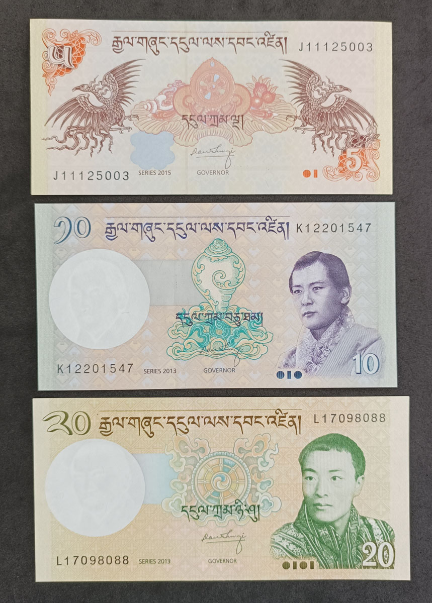 Cédulas Buthão – 5, 10, 20 Ngultrum – P28 P29 P30 – 2013-15 – FE