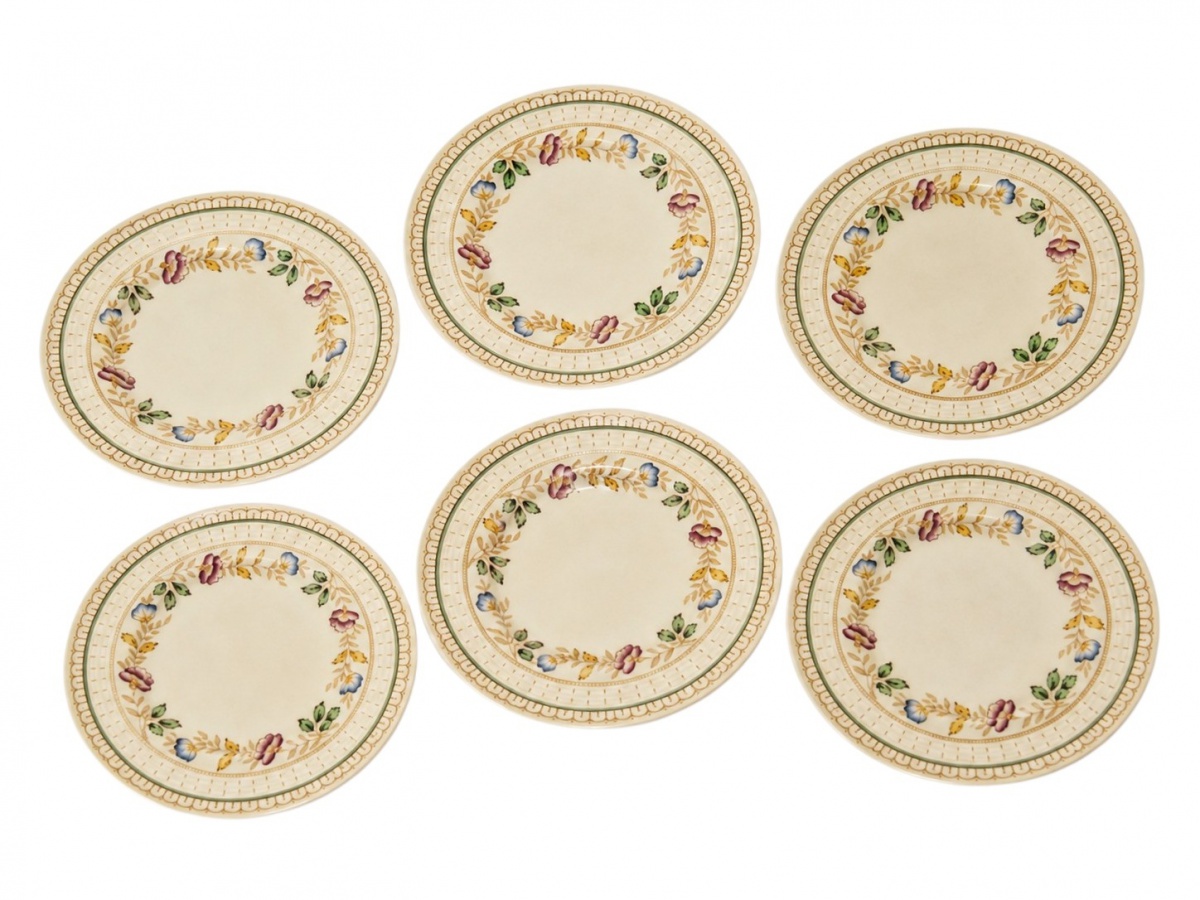 WOOD’S BURSLEM – Belíssimo conjunto de seis pratos de sobremesa em faiança inglesa WOOD’S BURSLEM. Trata-se de um conjunto em ótimo estado, parcialmente pintado à mão, pertencente à linha `Brier` (início do século XX).