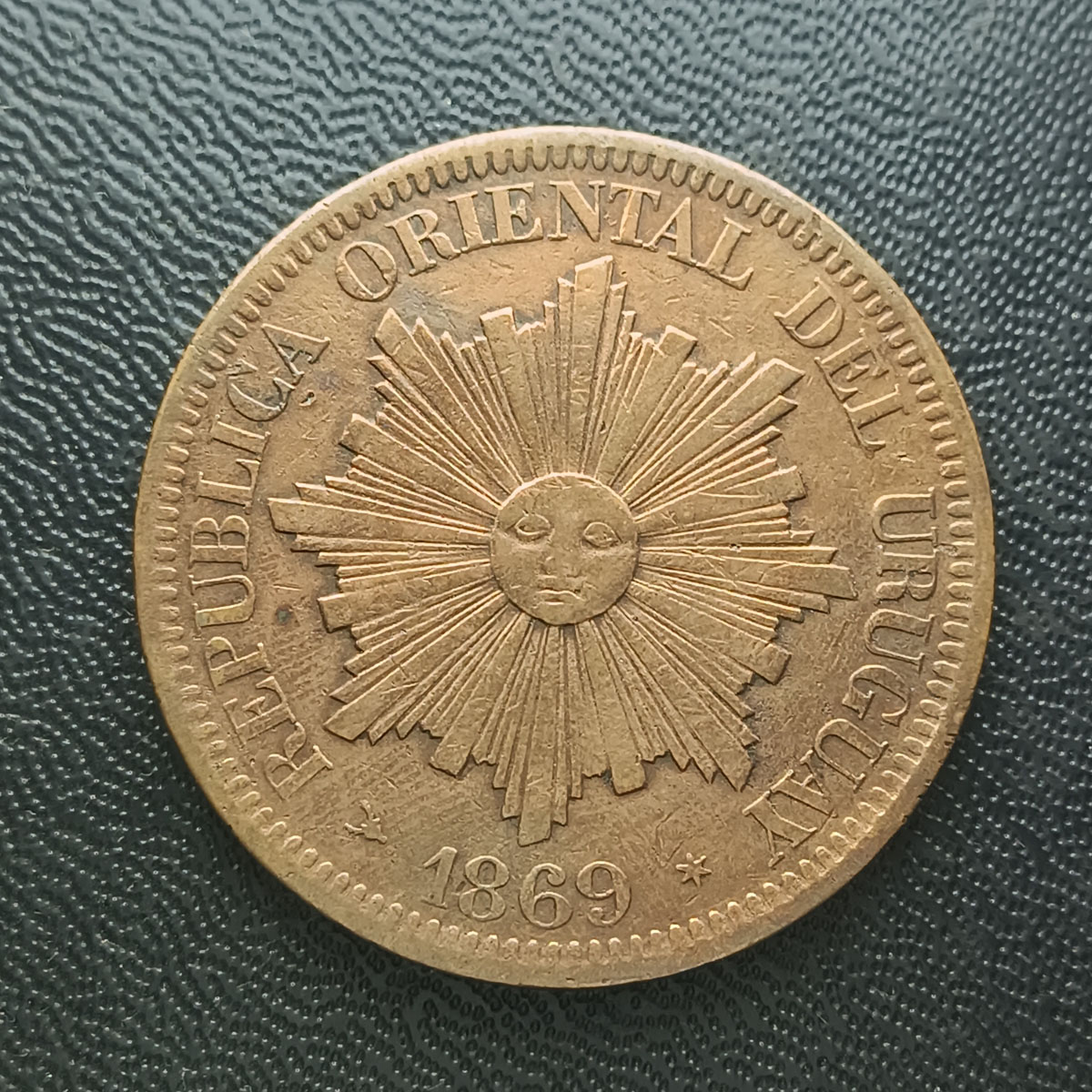 URUGUAY - 4 CENTESIMOS 1869 - COBRE