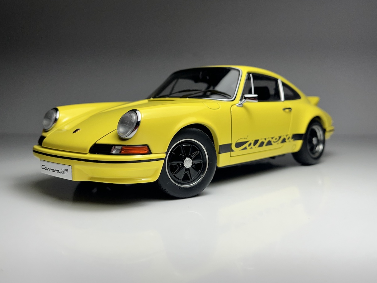 Porsche 911 Carrera RS 2.7 Amarelo e Preto - Autoart Es