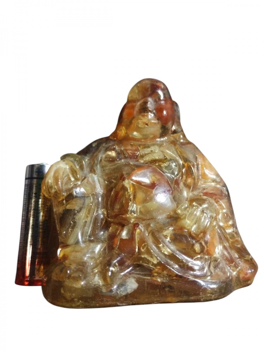 BUDA EM RESINA, RECHEADO DE PEDRINHAS COLORIDAS.