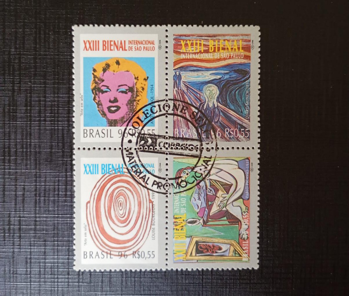 Brasil 1.996 - Bienal de São Paulo - RHM C2014/17 - com carimbo promocional "colecione selos".
