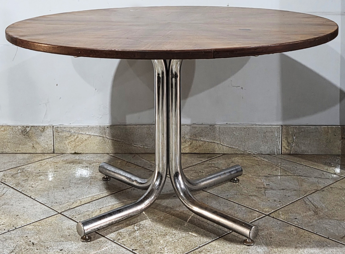 MESA - GERALDO DE BARROS, tampo laminado em jacarandá , anos 70,  4 pés tubulares com com esferas de apoio 120x76