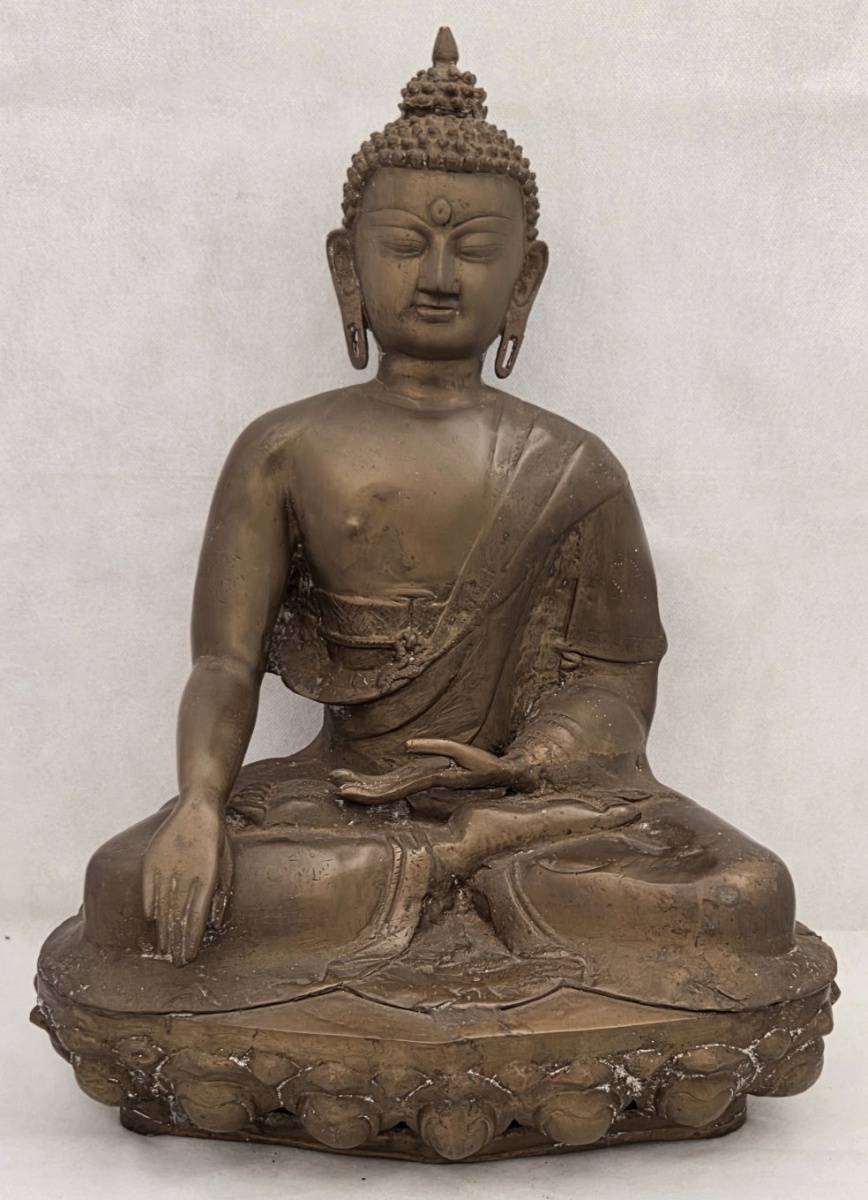 BUDA - sentado,escultura em bronze posição de meditação - Mandalay da Birmânia ou Tibetana 52x38x36 cm