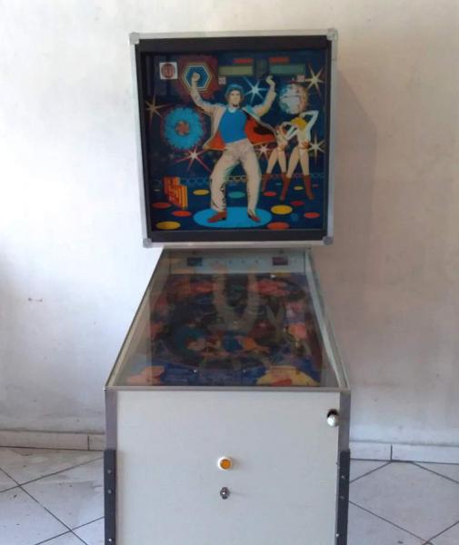 Máquina de Pinball: História e Decoração