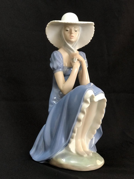 LLADRÓ - Belissima escultura em porcelana espanhola da manufatura