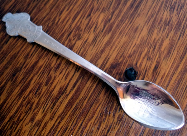 ROLEX, COLHER EM METAL PRATEADO, souvenir de Zurich, medida 11cm