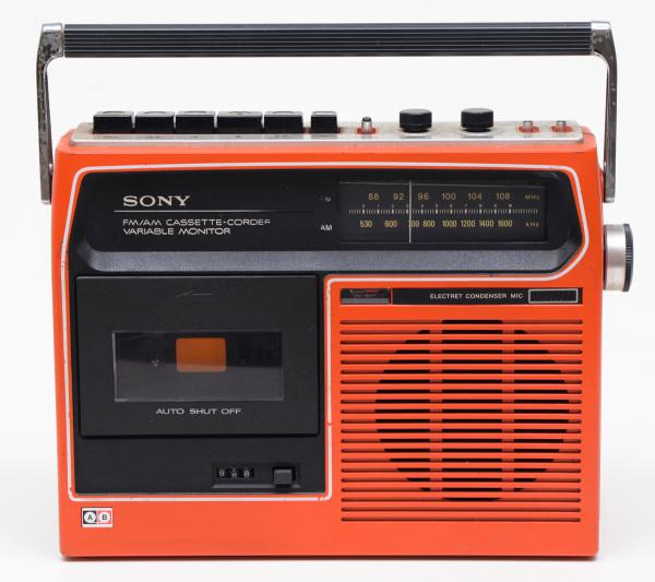 SONY CASSETTE-CORDER FM/AM CF-320