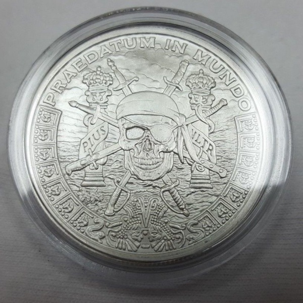 Серебряная монета пиратов. Монеты Silver Shield. Fine Silver 999 монета. Серебряные монеты пираты. Раунды монеты.