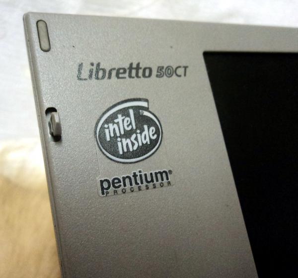 ジャンク東芝libretto50Windows95 LIBRETTO TOSHIBA 50 CT, Notebook , um dos pioneiros, para restauro