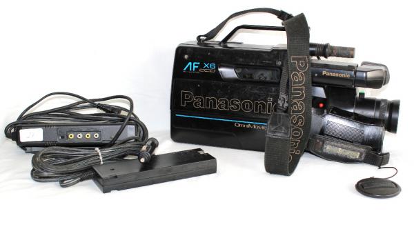 Filmadora Panasonic Af X6 Ccd Omnimovie Vhs, possui o c