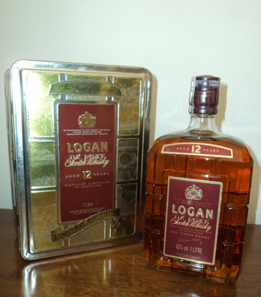 WHISKY LOGAN DE LUXE 12 ANOS, na embalagem, lacrado, 1litro.