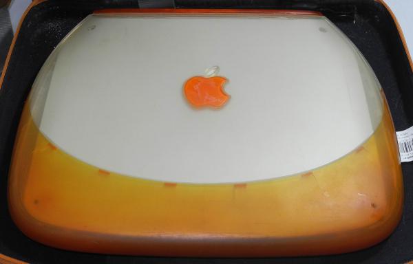 Apple Ibook M2453, LapTop Tangerina - Fabricado em 1999
