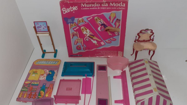 Lote De Roupas Original Barbie