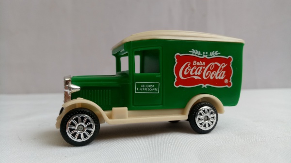 Antigo Caminhão Coca Cola Miniatura Plástico 17cm