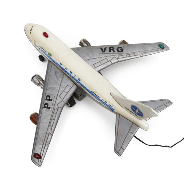 Jogos De Brinquedos Antigos Em Aviões. Colheita Foto de Stock - Imagem de  brincalhona, aéreo: 238868770