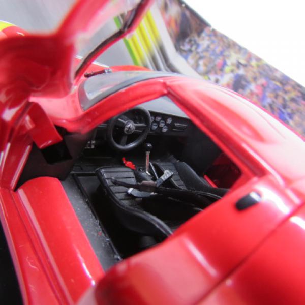 Miniatura Alfa Romeo 33.2 Daytona 1968 - Escala 1/18 -
