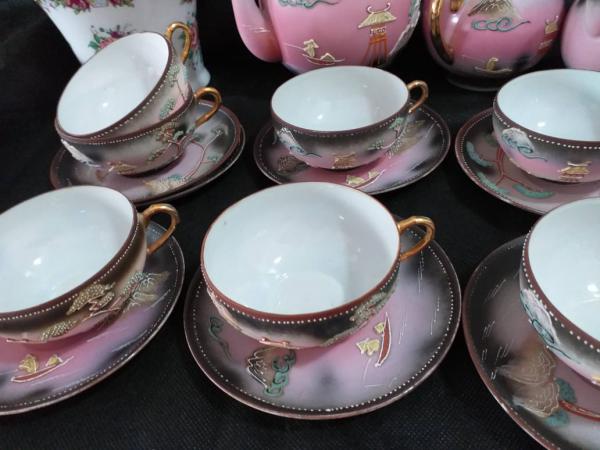 Antigo Jogo de chá japonês, na famosa porcelana casca d