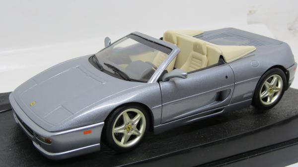 Miniatura Ferrari F355 Spider 1993 - 1/18 - HotWheels -