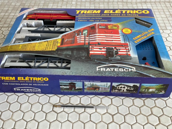 Miniatura Trem Eletrico