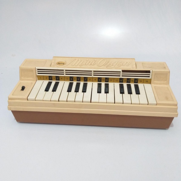 Piano Infantil Hering Anos 80