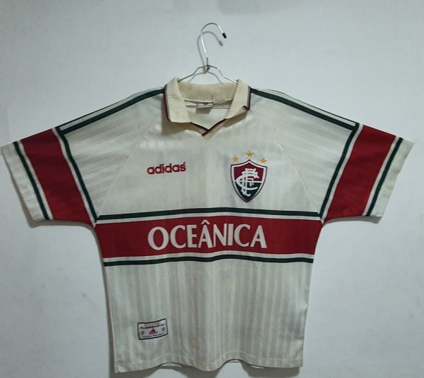 Colecionismo Antiga camisa de futebol do Marca Adi