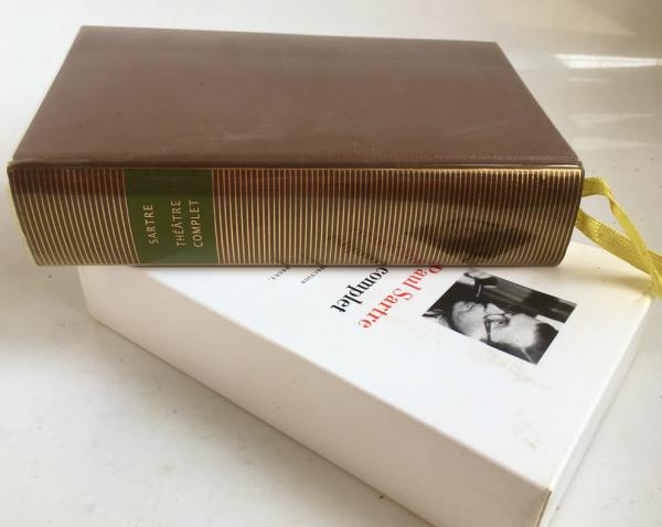 SARTRE, Jean-Paul. THÉATRE COMPLET. Paris: Éditions Gallimard