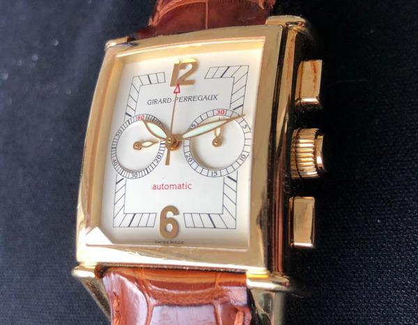 Relógio Girard Perregaux Vintage 1945 Chronograph Automatic. Caixa