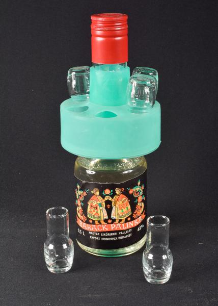 Licor Barack Palinka - Pudapeste. Acompanha recipiente