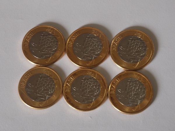 Brasil Sache Lacrado Contendo 50 Moedas Comemorativas Brasil Sache Lacrado Contendo 50 Moedas Comemorativas