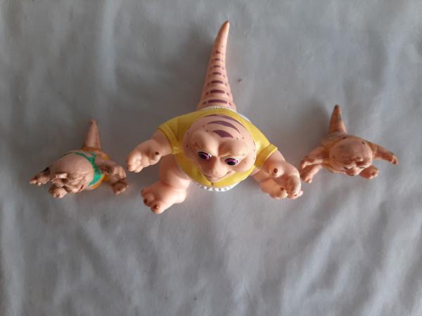 Boneco Antigo Baby Família Dinossauro - No Estado