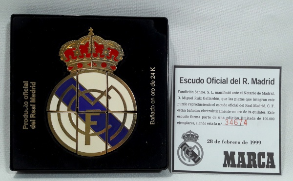 Antiga Medalha Escudo Oficial Do Real Madrid De De F