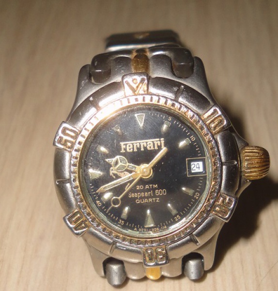 A Scuderia Ferrari e a Vivara lançaram o relógio de luxo definitivo - GQ |  Relógios