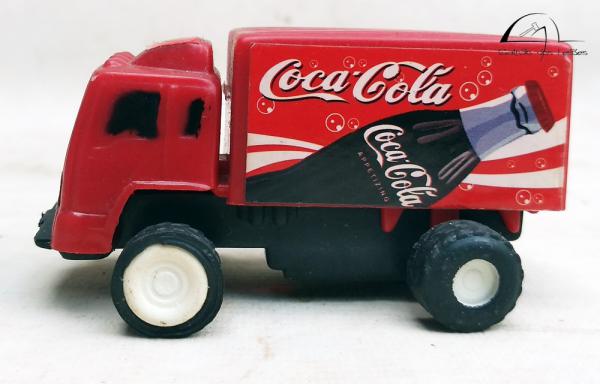 Colecionismo- Brinquedo raro caminhão da Coca-Cola em p