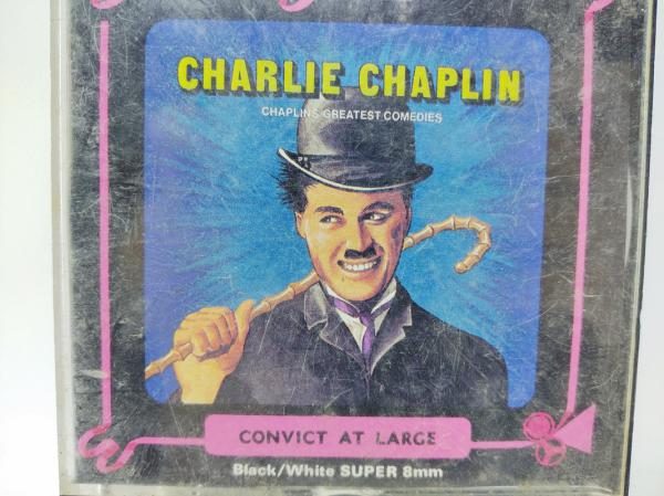 Filme Super 8 mm sendo Charlie Chaplin - Convict At Large, Preto e