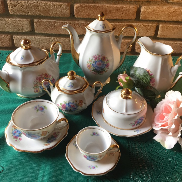 Conjunto de chá/café completo- Porcelana Real 00104