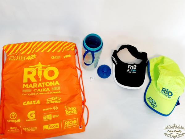 Kit Esportivo 4 Peças sendo 1 Mochila , 1 Garrafa Termica , 1 Boné e 1