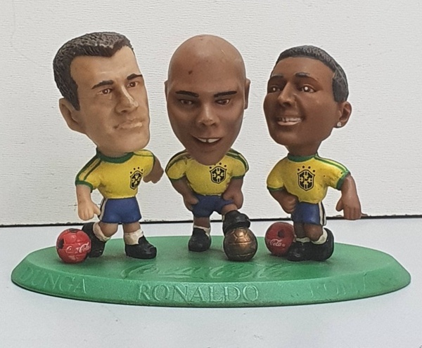 Antiga coleção, `Mini Craques - Coca Cola`, jogadores d