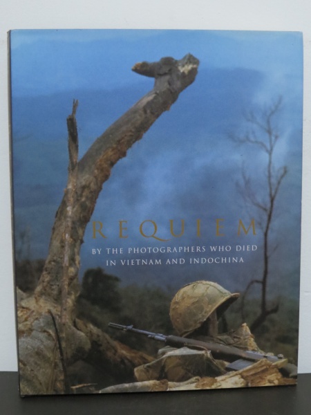 LIVRO REQUIEM BY THE PHOTOGRAPHERS WHO DIED IN VIETNAM