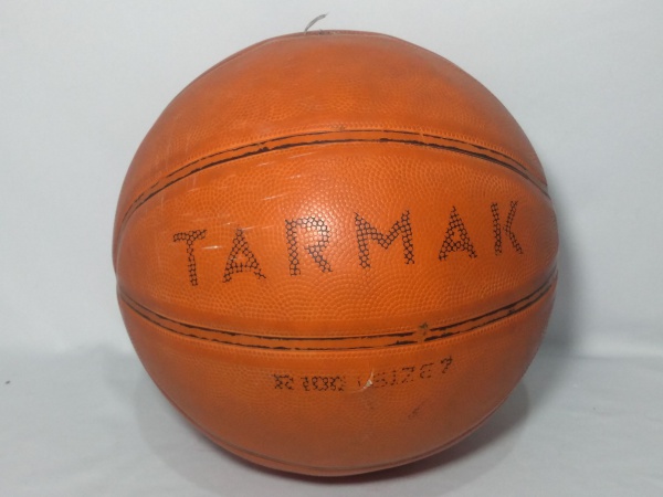 Bola De Basquete Tamanho Oficial Tarmak Original